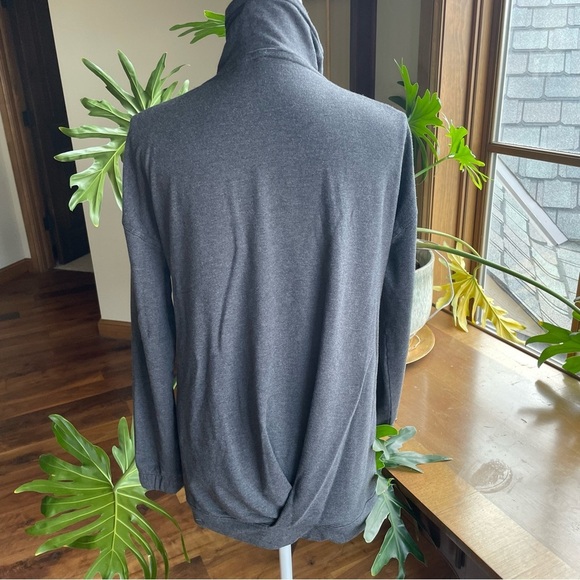 Lululemon Twisted & Tucked Long Sleeve Cowl Funnel Neck Sweatshirt Pullover - Picture 6 of 15